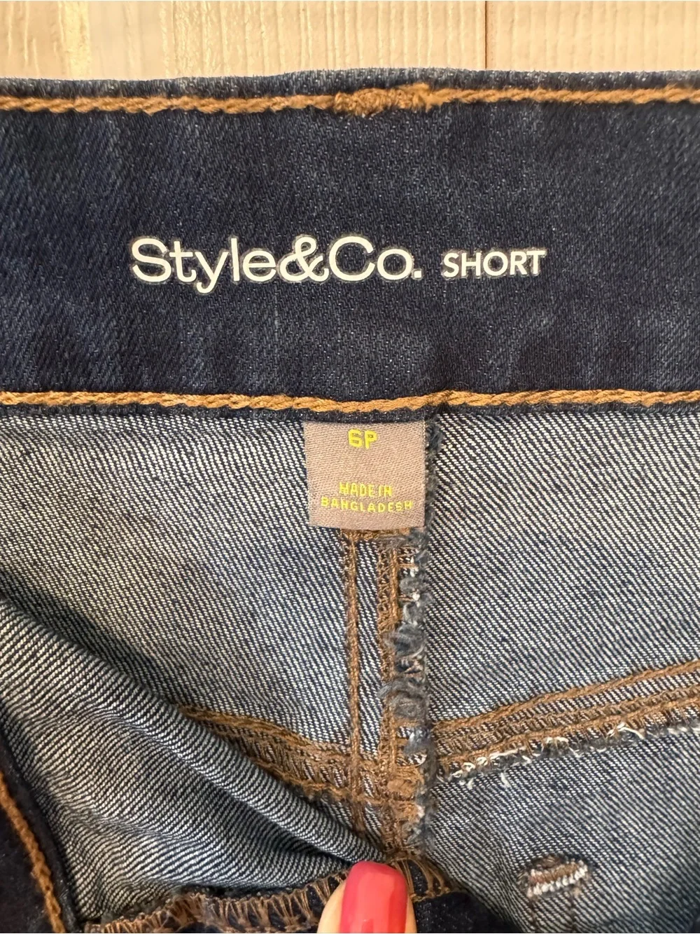 Style & Co Dark Indigo Women’s Denim Shorts Size 6P inseam 5/6 inches